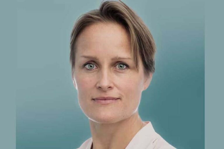 英国、初の女性諜報機関長官を任命