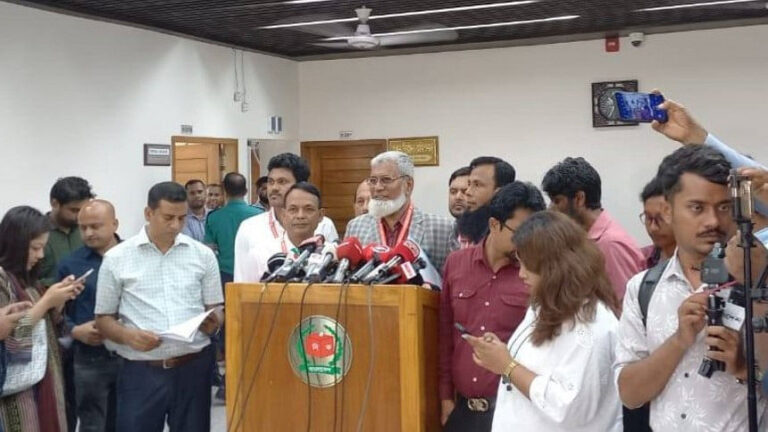 世論調査不正：BNP、元CEC3名と役人21名を告訴
