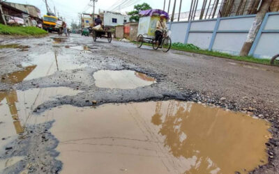 パブナの道路補修工事、890万タカが数日で流される