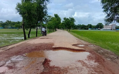 バルグナのアマタリ-タルタリ道路は穴だらけ