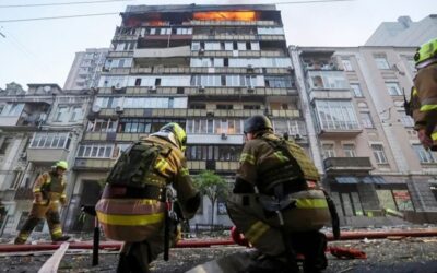 ロシアの新型ミサイルとドローンによる致命的な攻撃がキエフを襲う