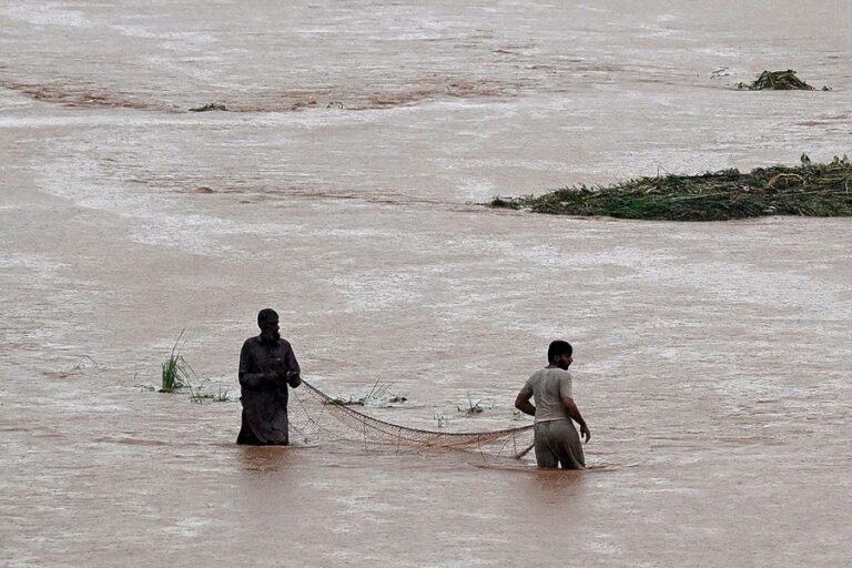 パキスタンのモンスーン雨で24時間で63人死亡、290人負傷