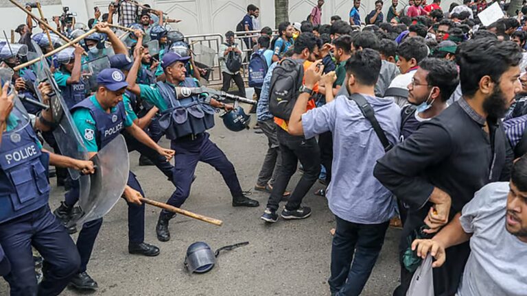 BUET、抗議する工学部の学生に対する警察の攻撃を非難
