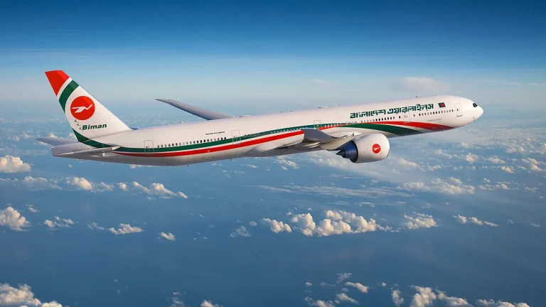 ビーマン氏のバンコク発の飛行機が技術的な問題で空中でダッカに戻る