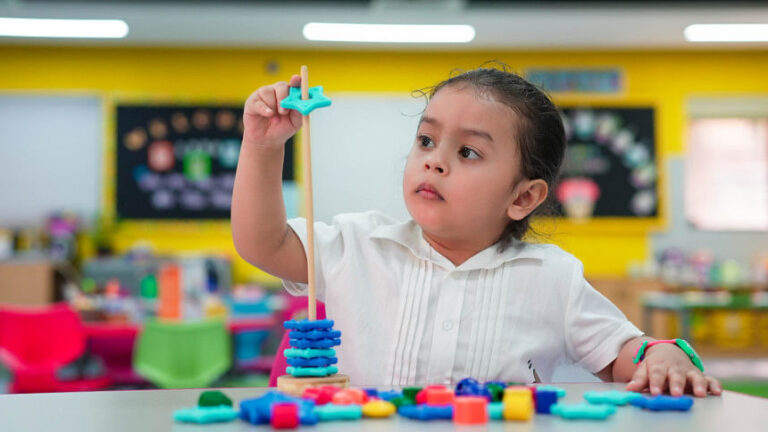 遊びに基づく学習が子供の発達の鍵となる理由