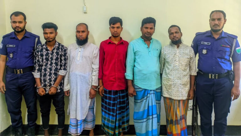 サダ・パトールの略奪で5人が逮捕