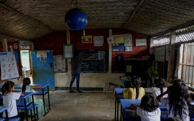 学校閉鎖によりロヒンギャ難民の子どもたちは結婚や就労を余儀なくされる