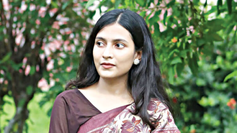 タシン氏、RUの10年間の学術ロードマップを推進