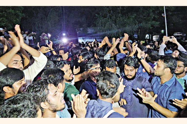 RUCSU選挙は20日間延期