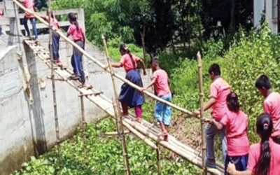 チャンドプルの2つの橋が未完成のため人々の苦難が悪化