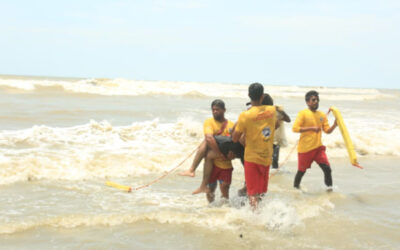 コックスバザール：資金難がライフガードの運営を脅かす