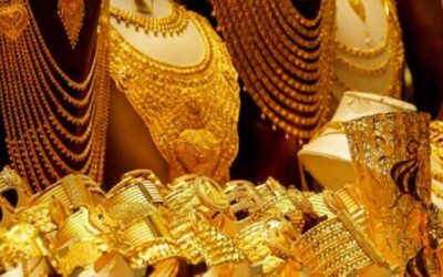 安全資産としての需要で金が上昇、投資家は米国のデータ待ち