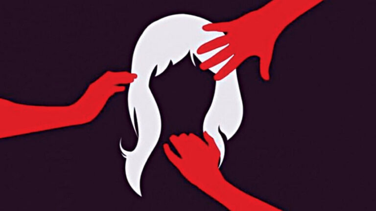 ガジプールのリゾートでレイプ被害を訴える女性