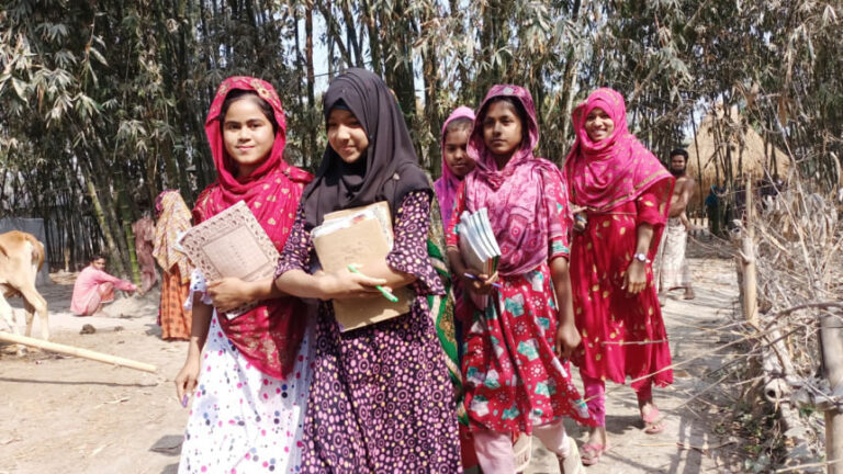 ティスタ浅瀬の希望の群れ