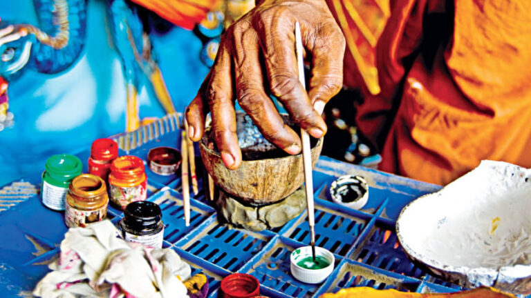 ドゥルガー・プージャとダッカの共通の歴史