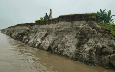 ブラマプトラ川の浸食で数百人が家を失う