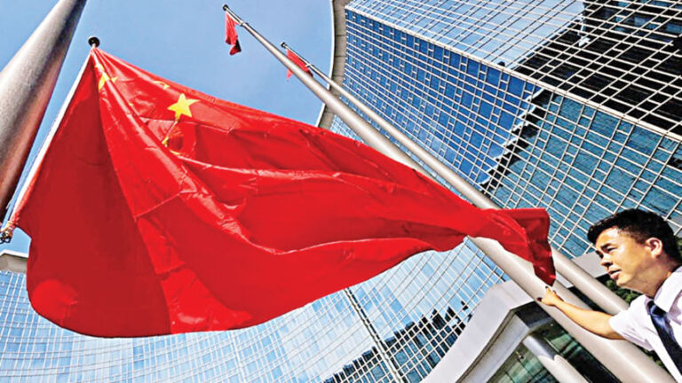 中国の新Kビザ、米国がH-1Bビザ料金を値上げ、海外の技術系人材を呼び込む