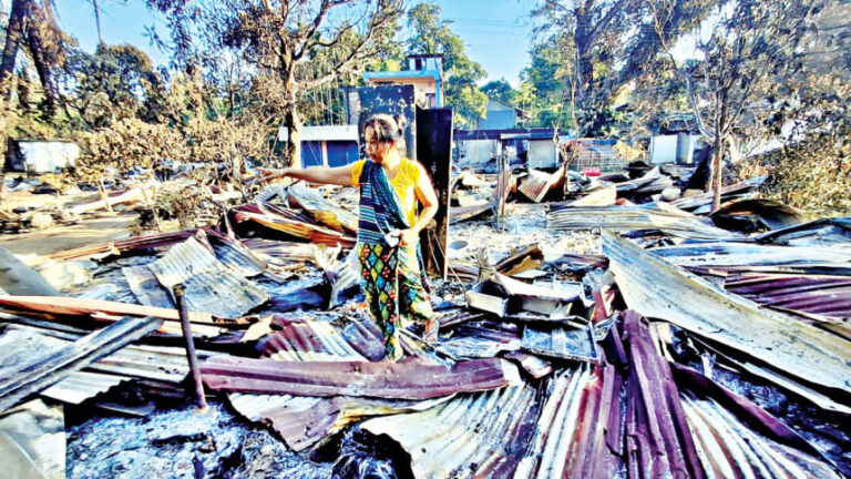 傷ついたラメス・バザールの不気味な静けさ