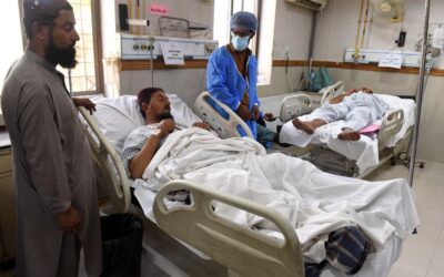 パキスタンの政治集会で自爆テロ、11人死亡