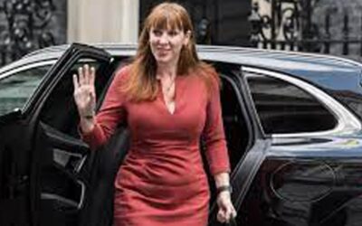 アンジェラ・レイナー、税金問題で英国副首相を辞任