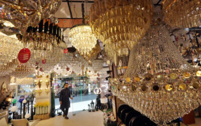 ダッカを照らす：パルタンの照明とランプ市場を探訪