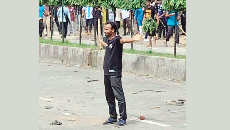 アブ・サイード殺害事件：「検死報告書で弾丸による傷を隠蔽するよう強制された」