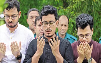 DUCSUの新リーダーが戦争と7月蜂起の殉教者に敬意を表す