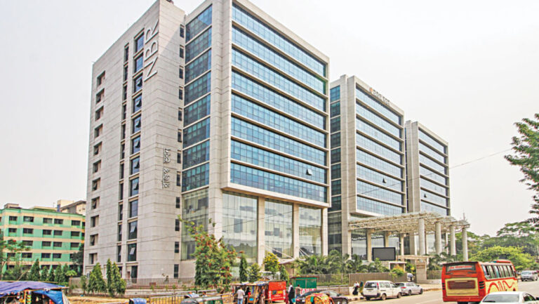 政府は12月までにNBRを2つの部門に分割する