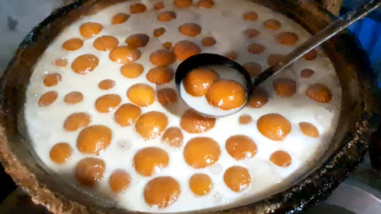 40年の伝統と親善：チュニラルのロソゴラがいかにしてサライルのアイデンティティとなったか