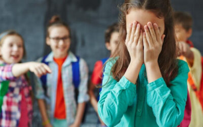 いじめをやめよう：他人を傷つけても誰も癒されない