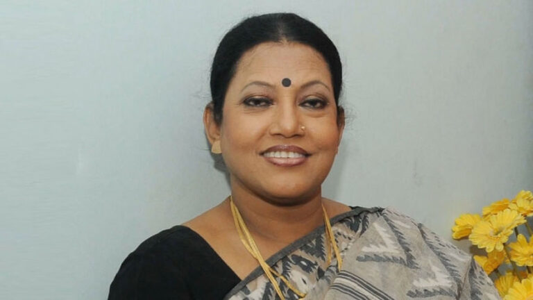 ラロンの歌鳥が最後の別れを告げる