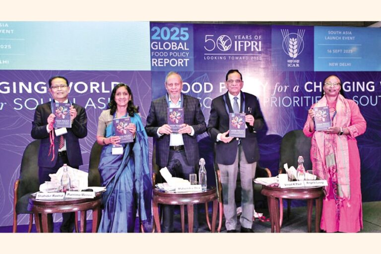 専門家は、回復力があり、健康的で包括的な食料システムの必要性を訴えている