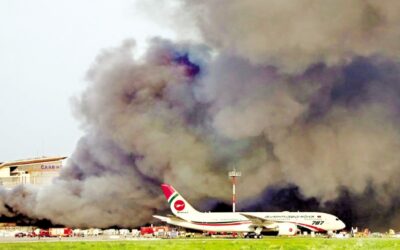 ダッカ空港の貨物部門で大規模な火災が発生