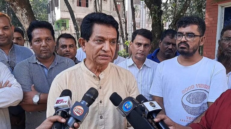 私はアワミ連盟の再建に努めている。それを証明させよう：AKアザド