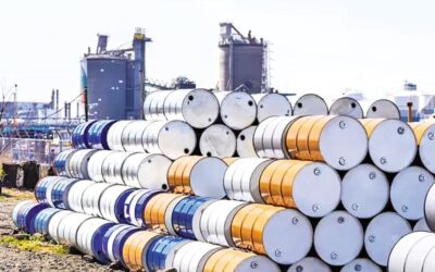 供給過剰への懸念から原油価格が下落