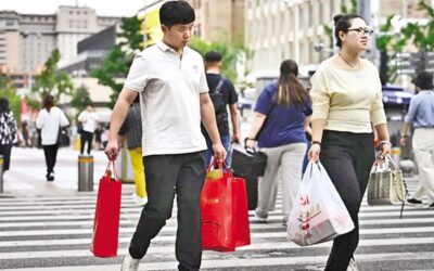 中国の経済成長は内需の低迷で鈍化