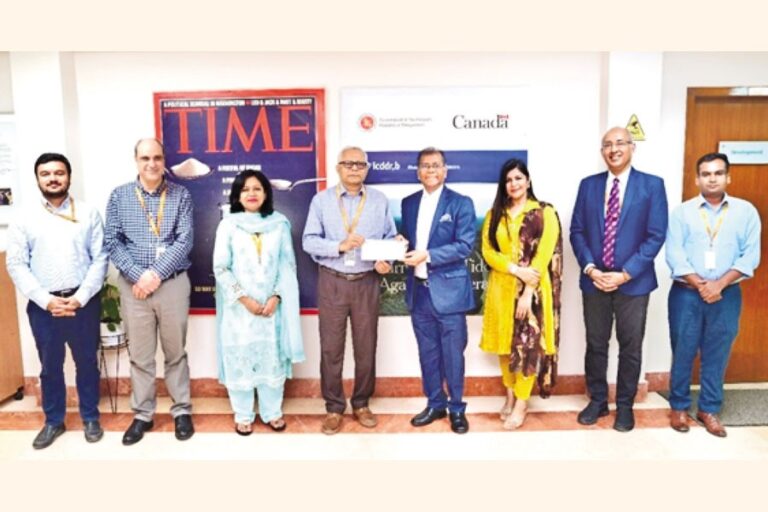 アライアンス・ファイナンスがICDDR、Bに寄付