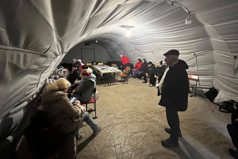 ウクライナ領土問題で交渉できるのはゼレンスキーだけ：マクロン氏