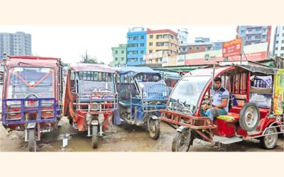 ダッカ市における三輪車の脅威的な増加
