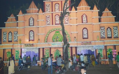 マグラは今日からカルティアニ・プージャが始まり、お祭り気分を盛り上げる