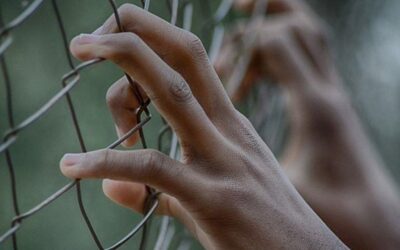 有害なナショナリズムは人権を侵害する