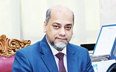 トタン屋根を超えて：レンガを積み重ねて尊厳を築く