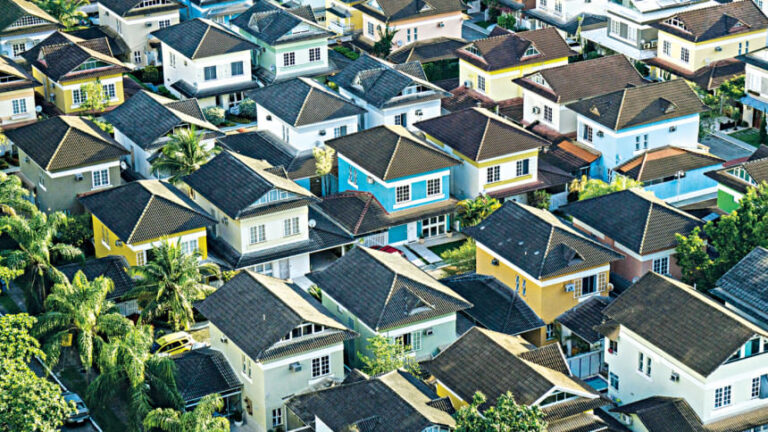 堅固な地盤：不動産が依然として安全だと感じられる理由