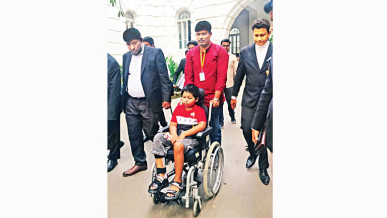 弾丸は彼の声と未来を奪った