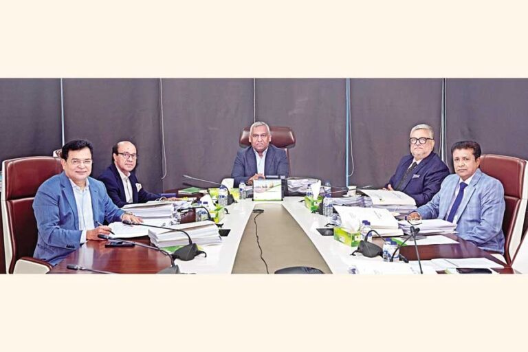 モフモティ銀行執行委員会が開催-