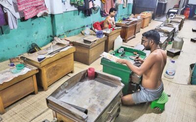 タンティバザールの宝石工場で働く金細工師はたった2人だけ