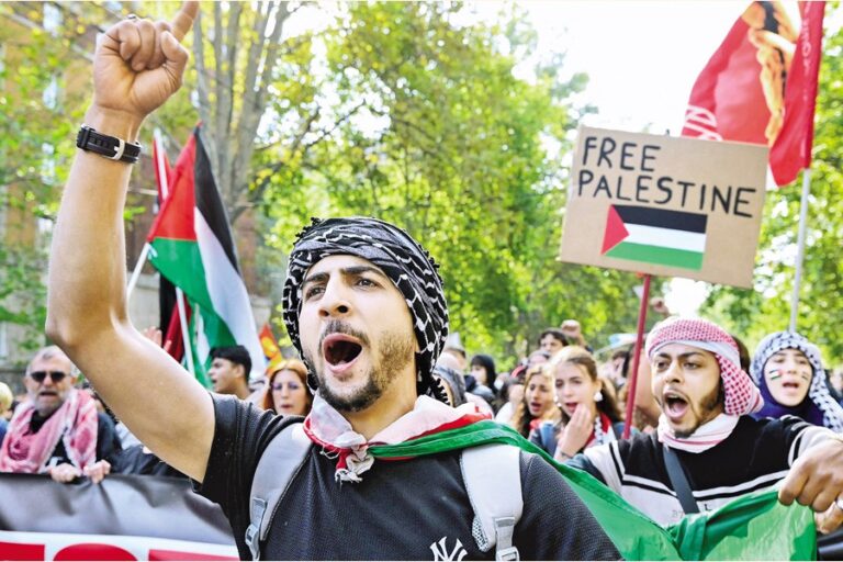 イスラエル軍、新たな救援船団がガザへ航行する最後の救援船を拿捕