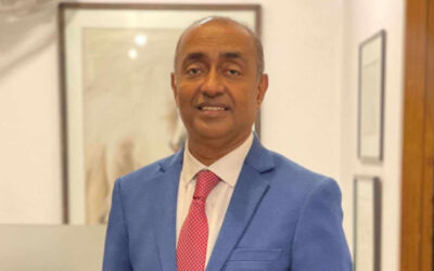 「7月憲章の実施に法的障壁はない」