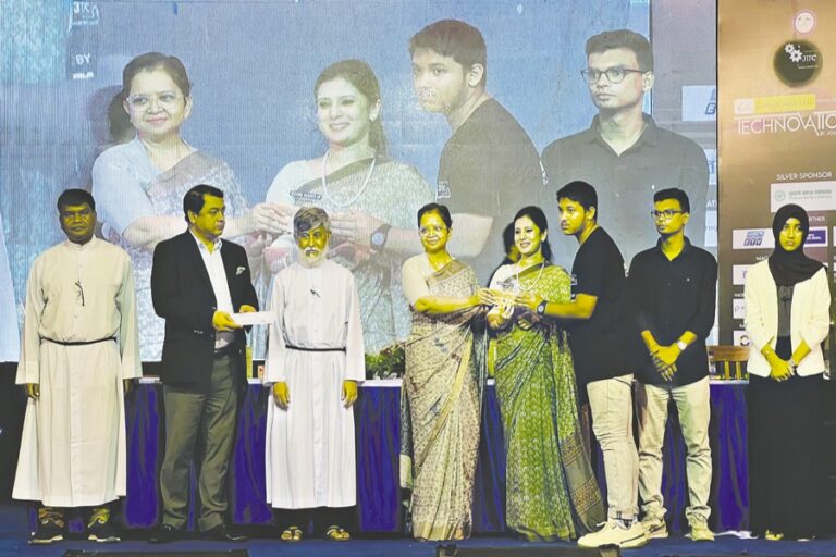 EBLがセントジョセフスクールでTechnovation'25を発表