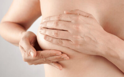 自分の乳房を知る：チェック方法、早期警告サイン、そしてそれがなぜ重要なのか